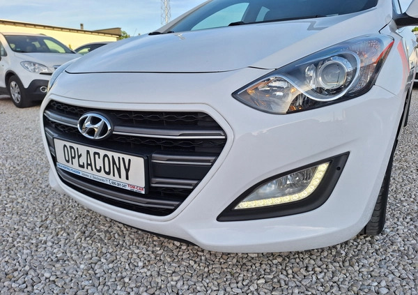 Hyundai I30 cena 39999 przebieg: 189300, rok produkcji 2016 z Nasielsk małe 667